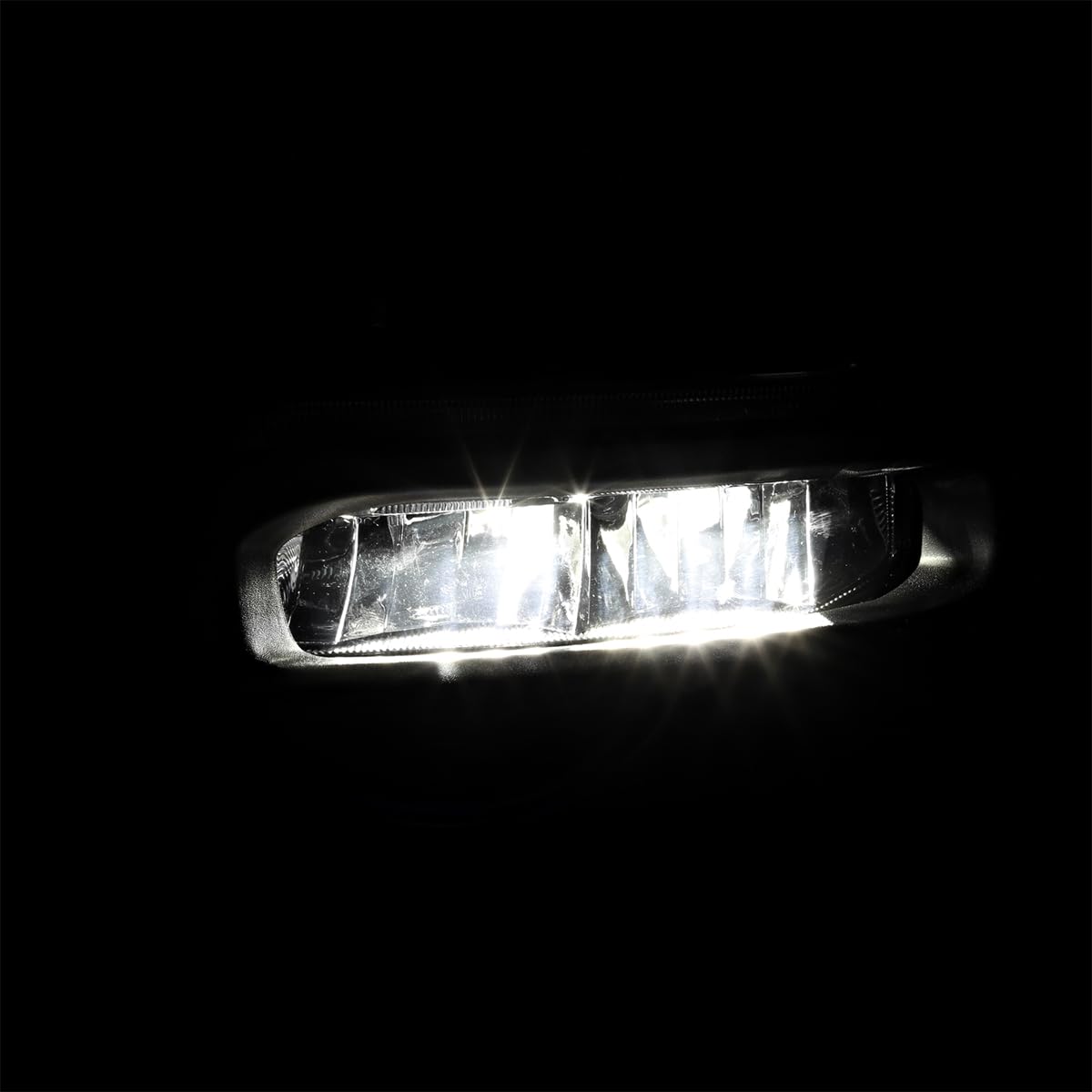 Fog Lights Spec-D Tuning Chrome LED + Switch + Bezels Compatible with 2020-2022 Dodge Ram 2500/3500, Left+Right Pair Fog Lamp Assembly