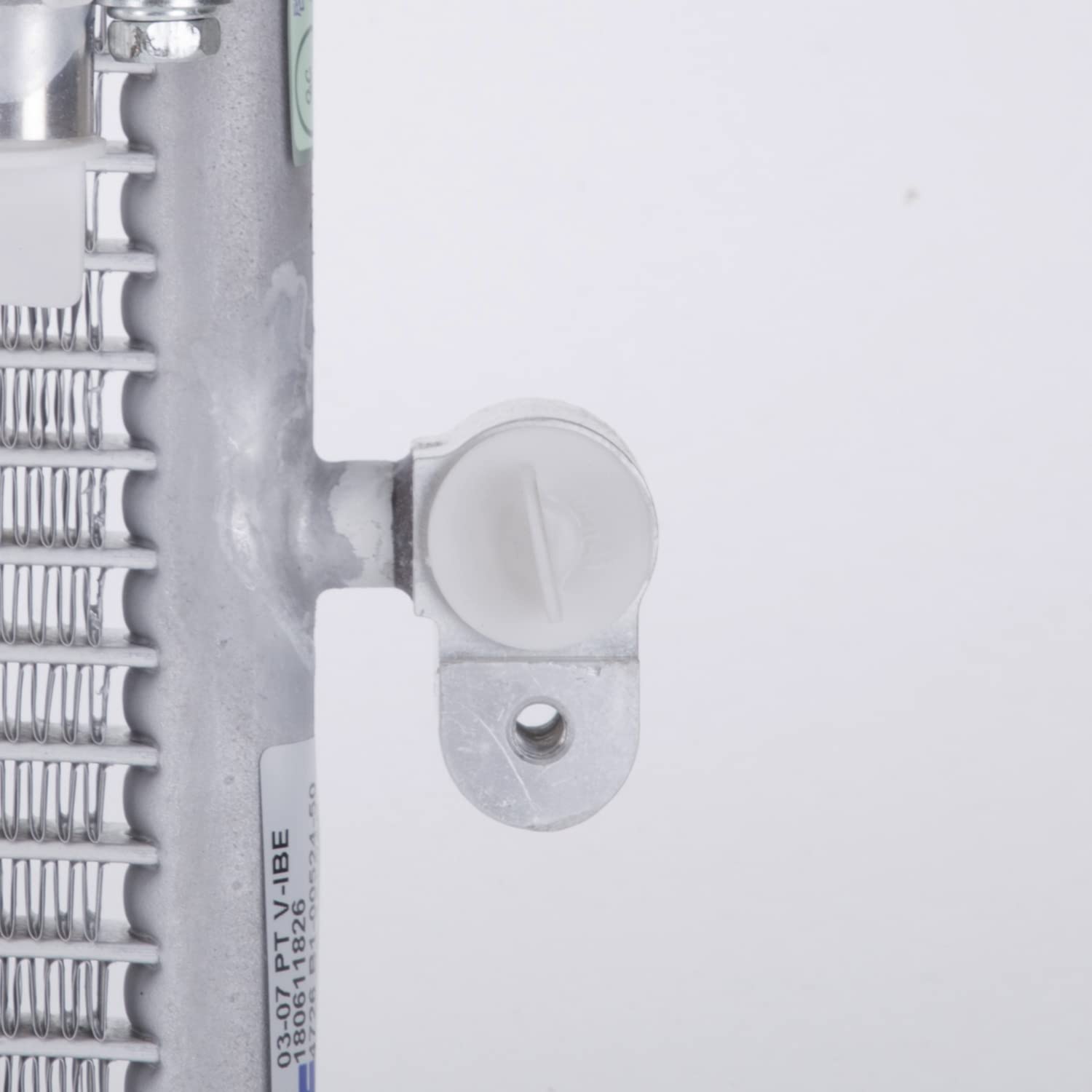 Parallel Flow Replacement TYC 4726 Condenser Pointiac Vibe