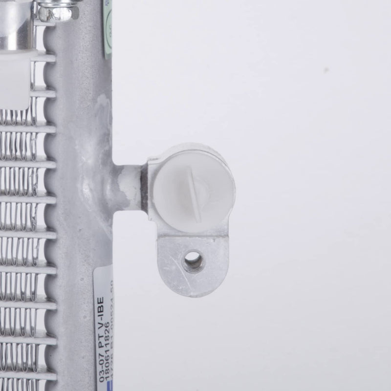 Parallel Flow Replacement TYC 4726 Condenser Pointiac Vibe