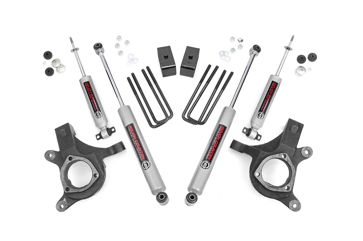 3" Rough Country Suspension Lift Kit for 1999-2006 Chevy/GMC1500 2WD - 232N2