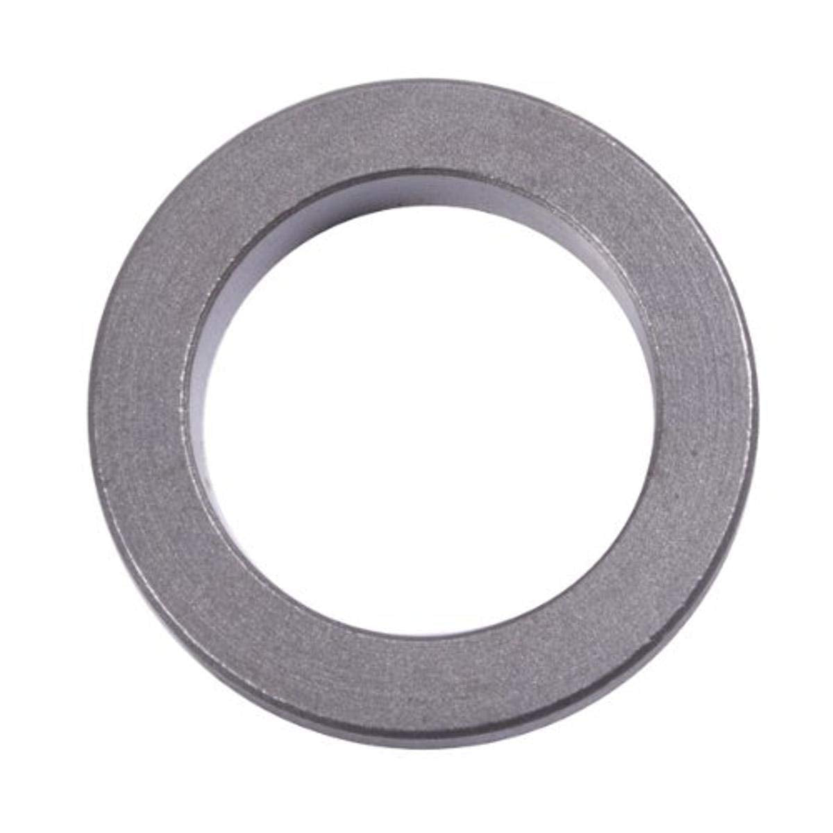 Axle Shaft Bearing Retainer | Omix-Ada | 16560.38 | OE Reference: 994263 | Fits 1986-2007 Jeep CJ7 / CJ8 Scrambler / Wrangler JK