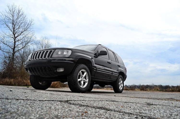 2" Lift Kit Rough Country for 1999-2004 Jeep Grand Cherokee WJ 4WD - 69530
