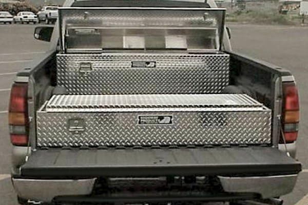 5TH Wheel Partner Box with Diamond Plate Base/Diamond Plate 58X10.5X18