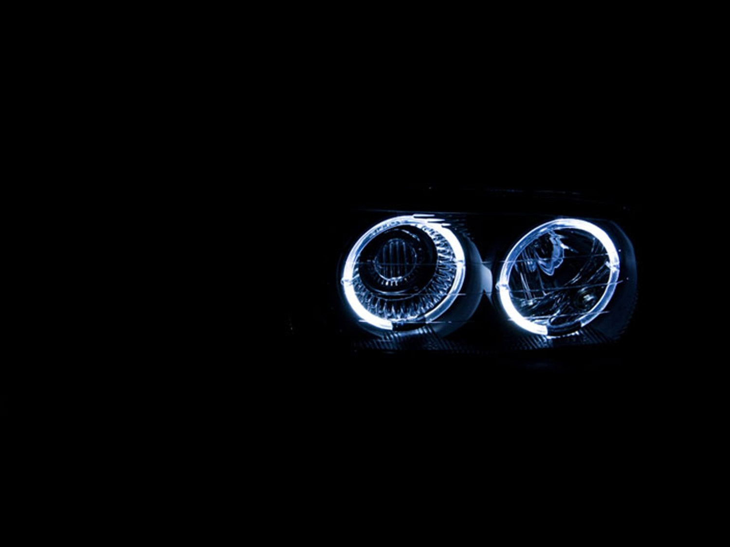 Projector AnzoUSA Halo Black Headlight - (Sold in Pairs)