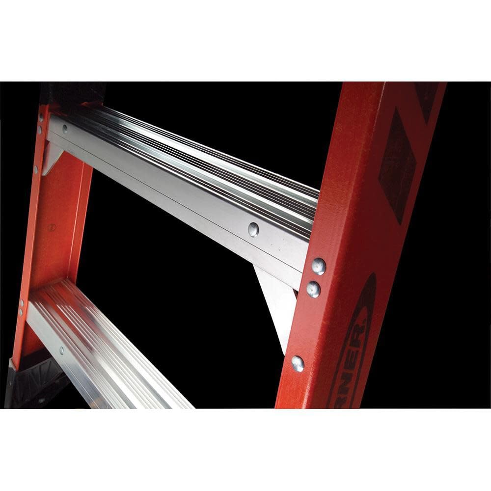 Twin Werner Step Ladder (T7418), Fiberglass