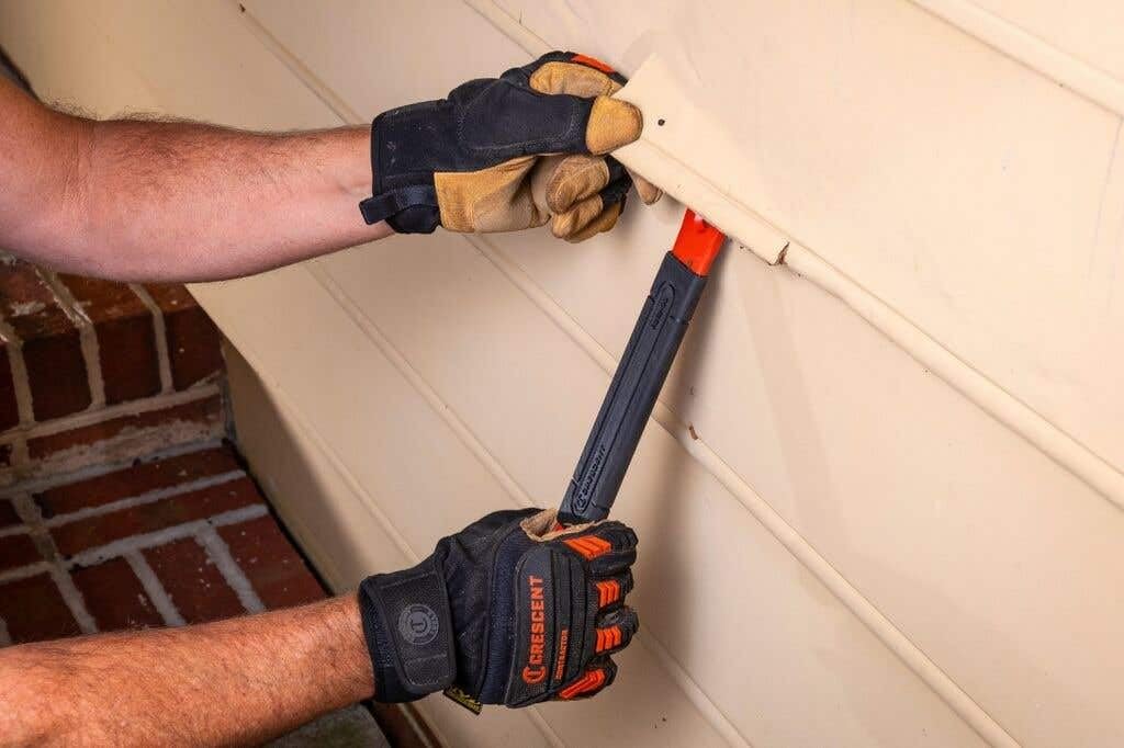 Flat Pry Bar 13" with Grip - FB13-06 Crescent
