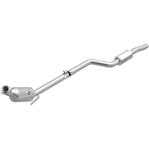 MagnaFlow 21-498 Catalytic Converter: Direct-Fit, OEM Grade, Compatible With 2011-2012 Mercedes-Benz C300 3.0L (Federal/EPA Compliant)