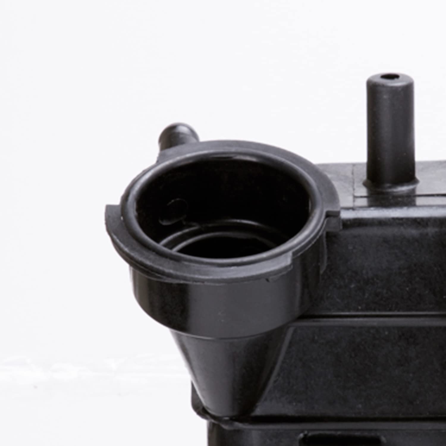 Radiator TYC 2348 Compatible with 2000-2005 Pontiac Bonneville