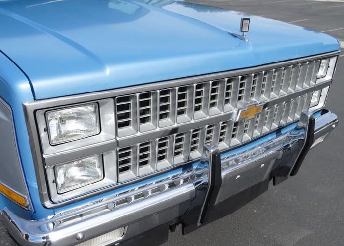 GRO82CC Brothers Trucks Grille - Chrome/Gray - Dual Headlights