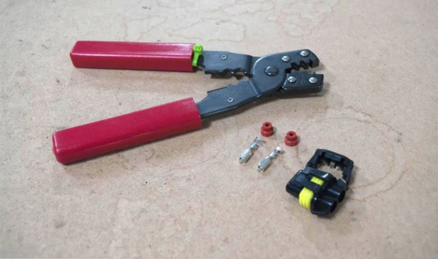 Morimoto H8/H9/H11 Male: Connector WP60