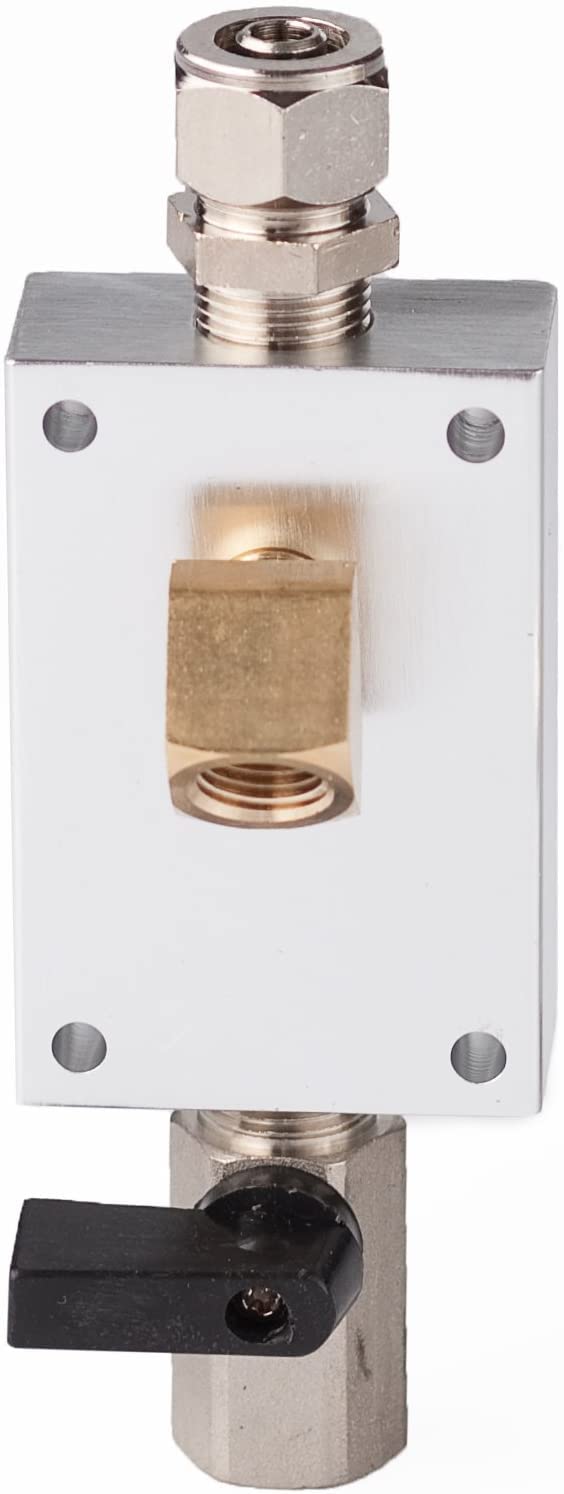 Outlet Kit Maxline M3810 for 1/2-Inch Tubing with 1/4-Inch NPT Outlet Port