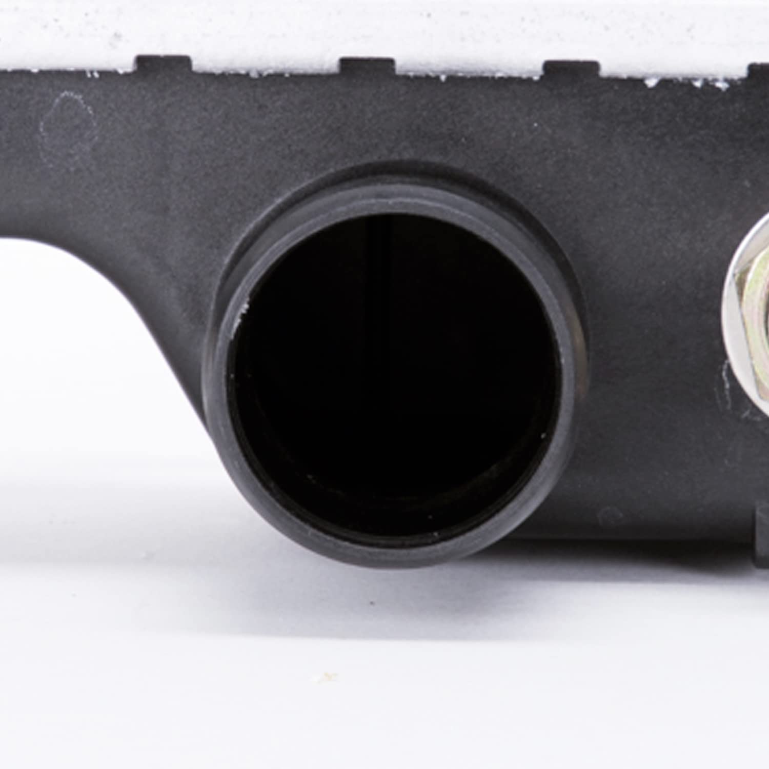 Radiator TYC 2609 Compatible with 2003-2006 Ford Expedition