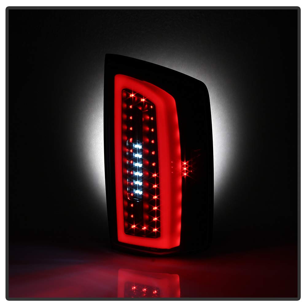 LED Tail Lights Xtune (ALT-ON-DRAM06-LBLED-BSM)
