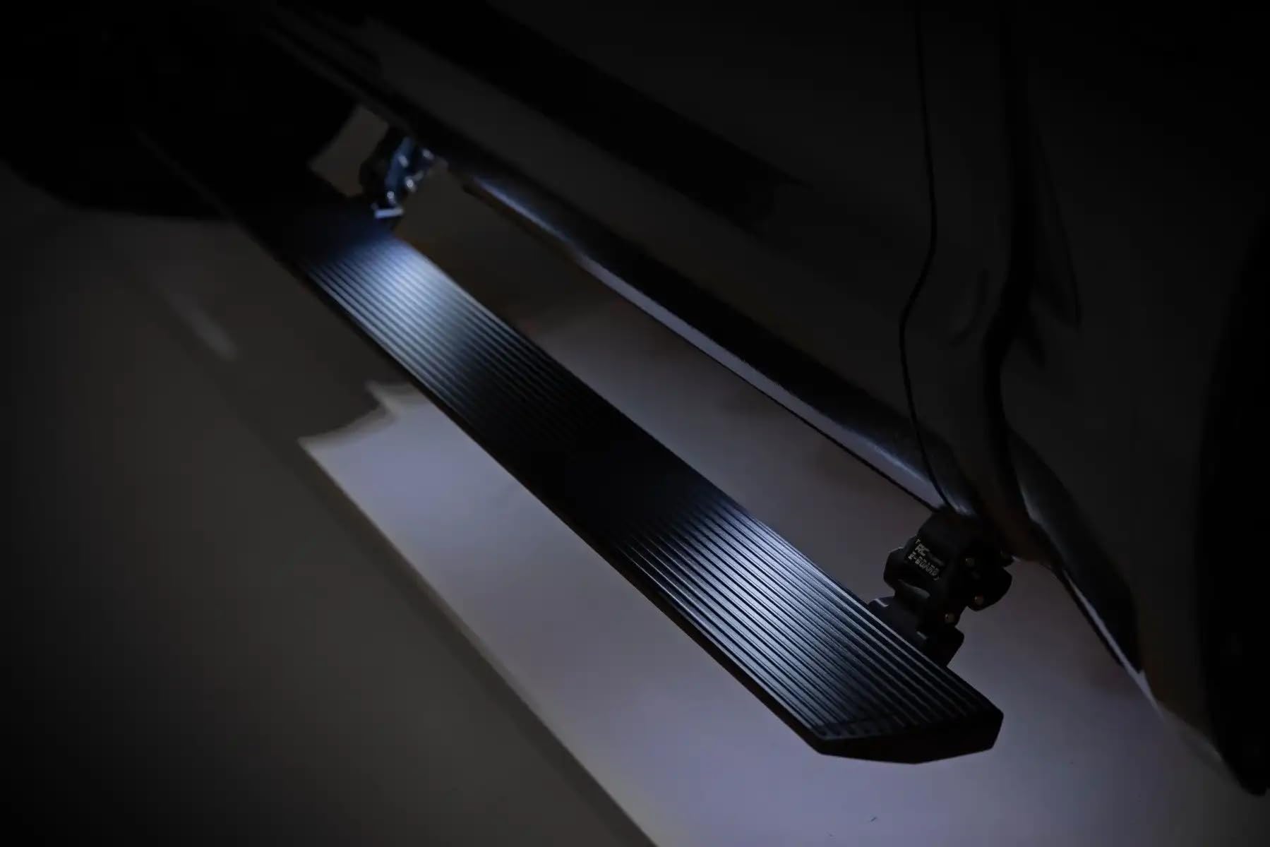 Power Running Boards Rough Country with LED Step Lights for Chevy Colorado & GMC Canyon (2015-2025) Crew Cab - Dual Motor Electric Powerstep Board & Retractable Truck Steps