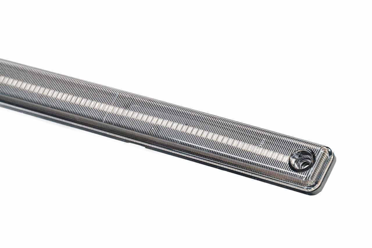 Morimoto 17+ LF220111 Super Duty Xb Led Drw Rear Center Marker Light