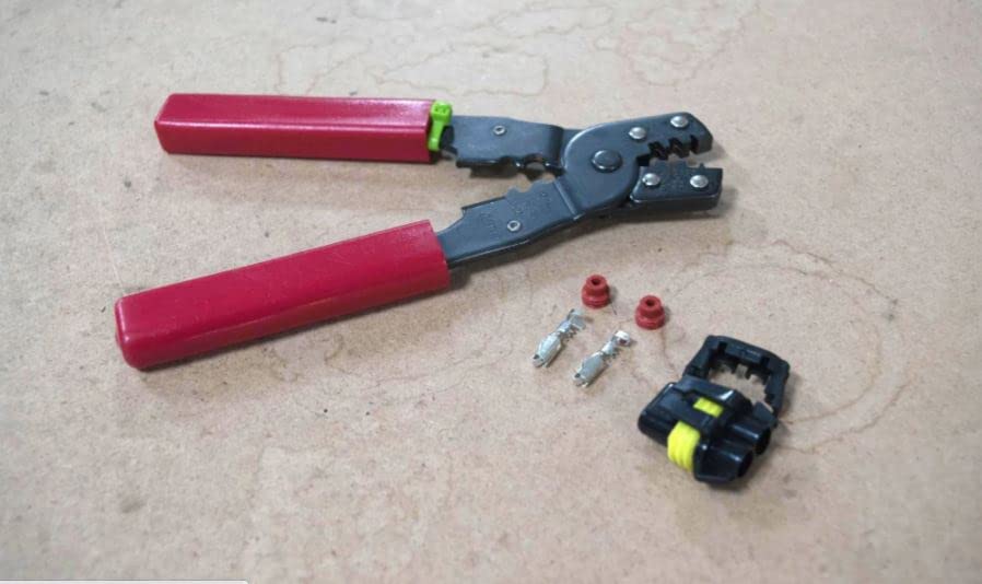 H13/9008 Male Morimoto WP100: Connector