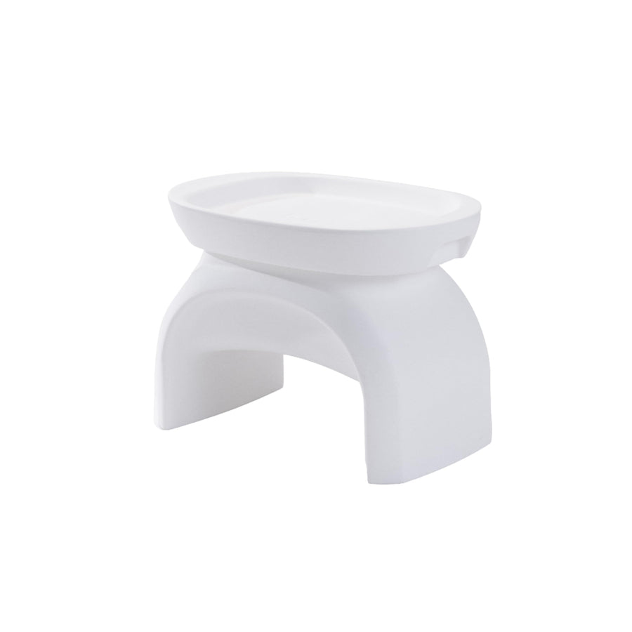 Step2 Vero Side Table with Waterproof Serving Tray, Outdoor/Indoor Patio Furniture, Use in Pools Up to 9" Water or Poolside Ledge, Made of Durable Plastic, Integrated Weight System, White