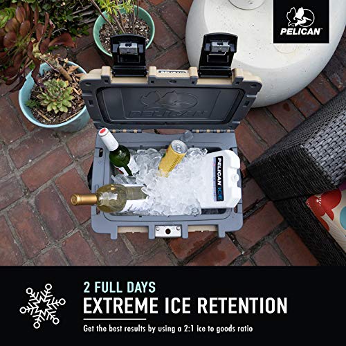 20 Quart Pelican Elite Cooler (Dark Grey/Green)
