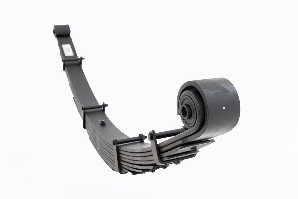 8" Rough Country Front Leaf Springs for 1999-2004 Ford Super Duty - 8073Kit