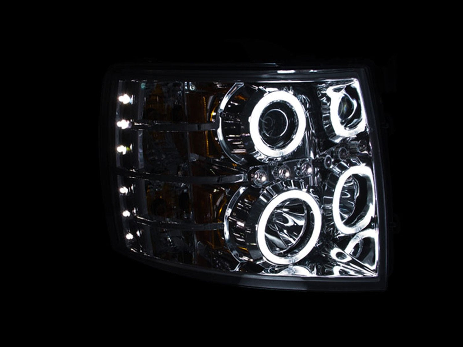 Chevrolet Silverado HD Anzo USA 111086 Projector With Halo/Chrome Clear With Amber Reflectors Headlight Assembly - (Sold in Pairs)