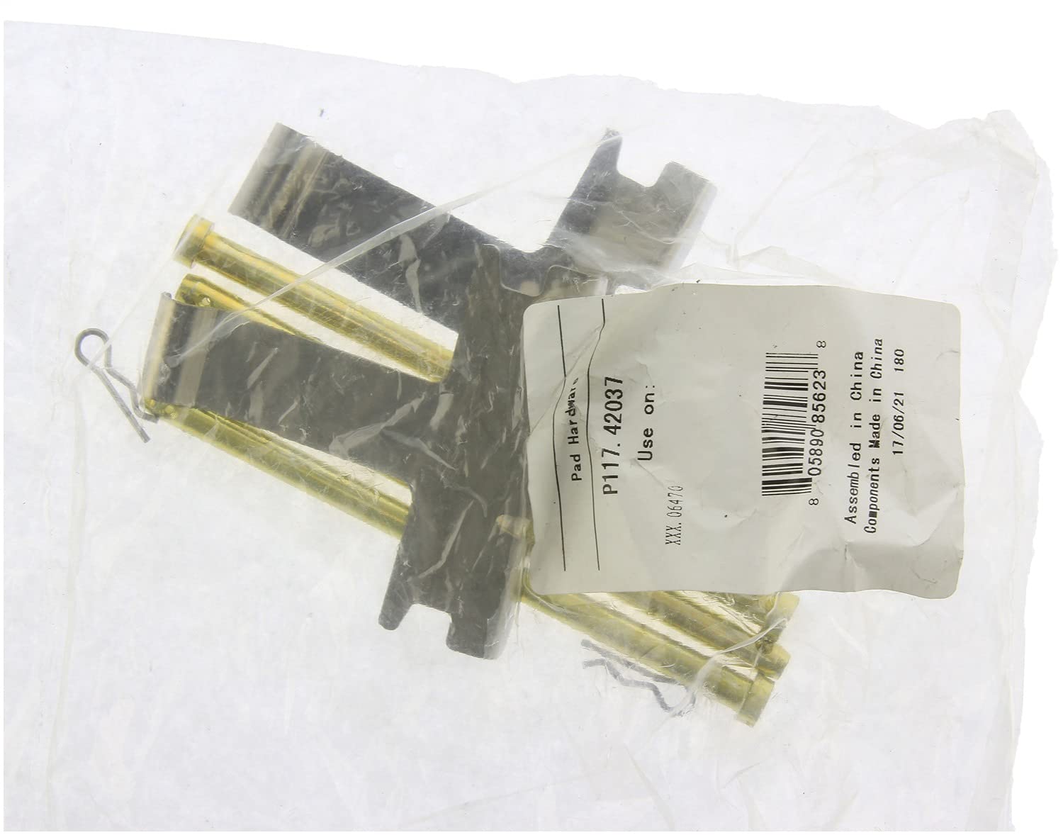 Front StopTech 308.06470 Brake Pads with Shims and Hardware Street