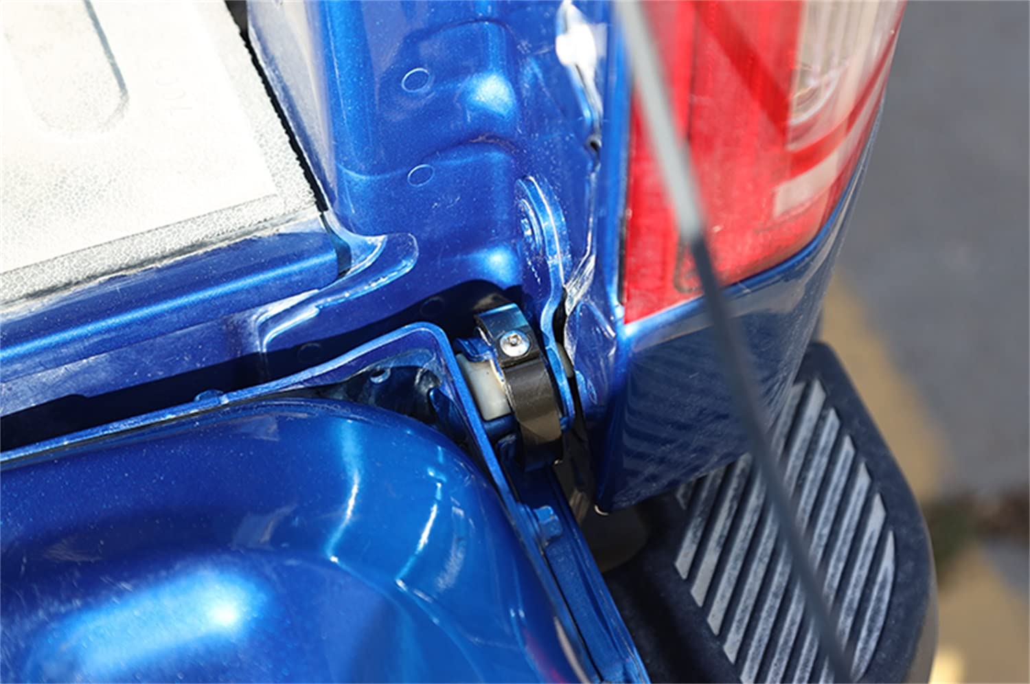 Dee Zee Gate Guardian DZ97970 Truck Tailgate Lock ,Black
