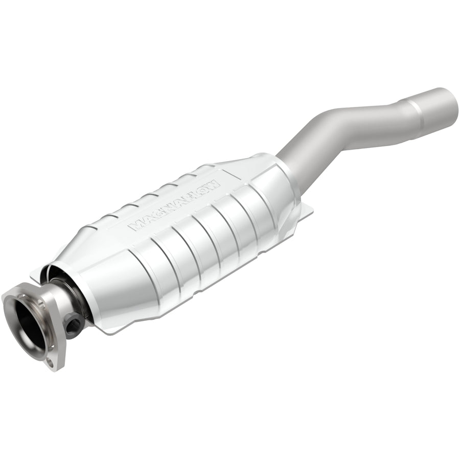 Catalytic Converter MagnaFlow 23949: Standard Grade, Direct-Fit (Federal/EPA Compliant)