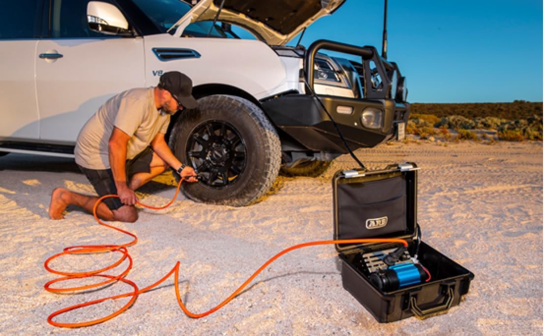 ARB HIGH OUTPUT and PERFORMANCE 12V2 PORTABLE AIR COMPRESSOR in a HEAVY DUTY BOX with upgraded features