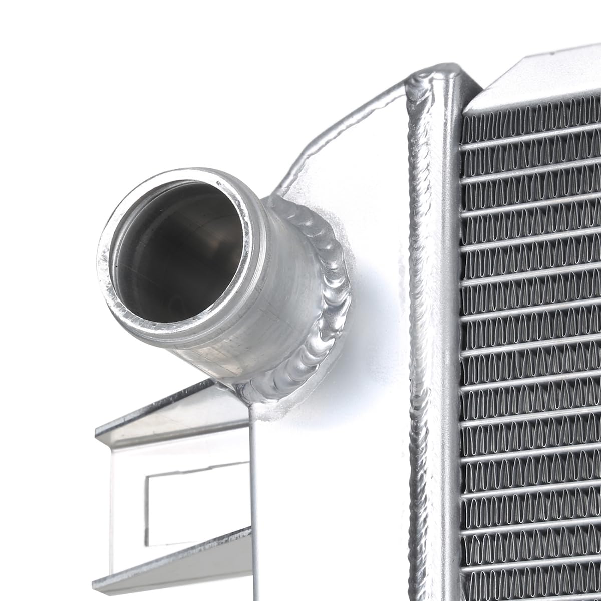 3 Row Aluminum Performance Cooling Radiator SPEC-D TUNING Compatible with 2001-2005 Chevy Silverado Duramax 6.6L