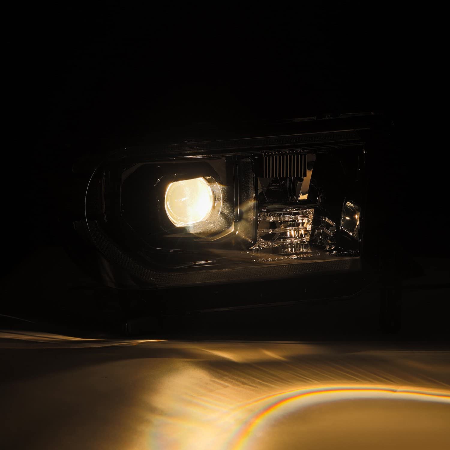 Luxx-series AlphaRex 880825 Projector Headlights