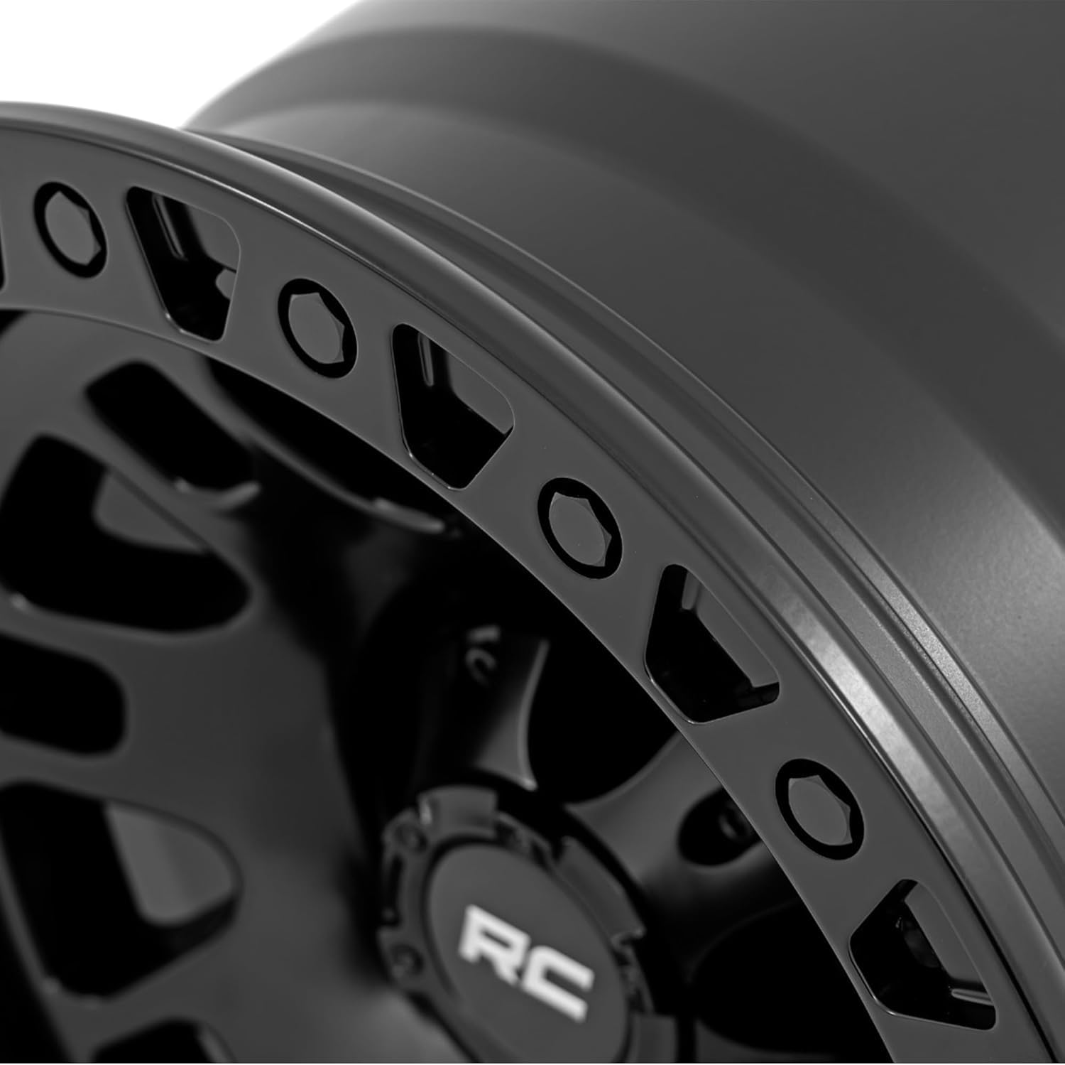 18x9 Rough Country 82 Series Wheel - 6x5.5 Bolt Pattern, 12mm Offset, Single-Piece Aluminum, Off-Road 8-Spoke Design, Gloss Black