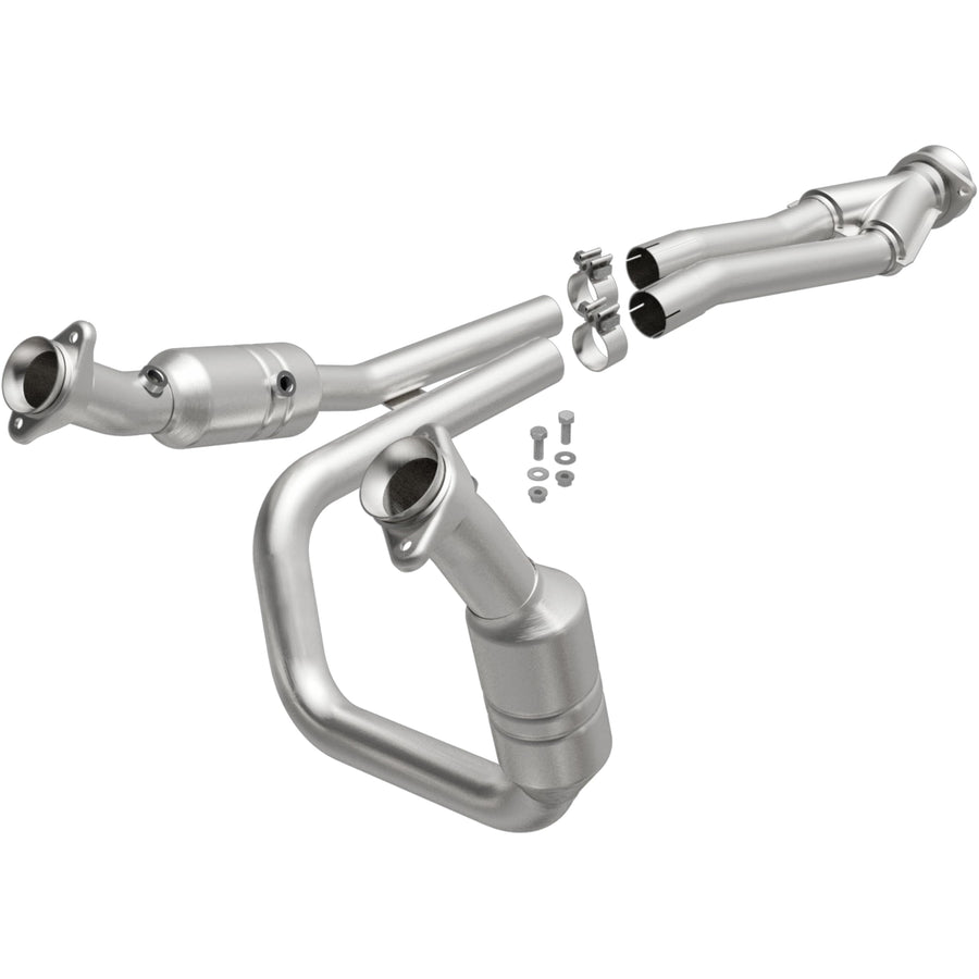 Catalytic Converter MagnaFlow 52436: OEM Grade, Direct-Fit, For 2015-2019 Ford Transit-250, For 2015-2019 Ford Transit-350 (EPA Compliant)