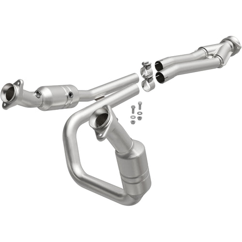 Catalytic Converter MagnaFlow 52436: OEM Grade, Direct-Fit, For 2015-2019 Ford Transit-250, For 2015-2019 Ford Transit-350 (EPA Compliant)