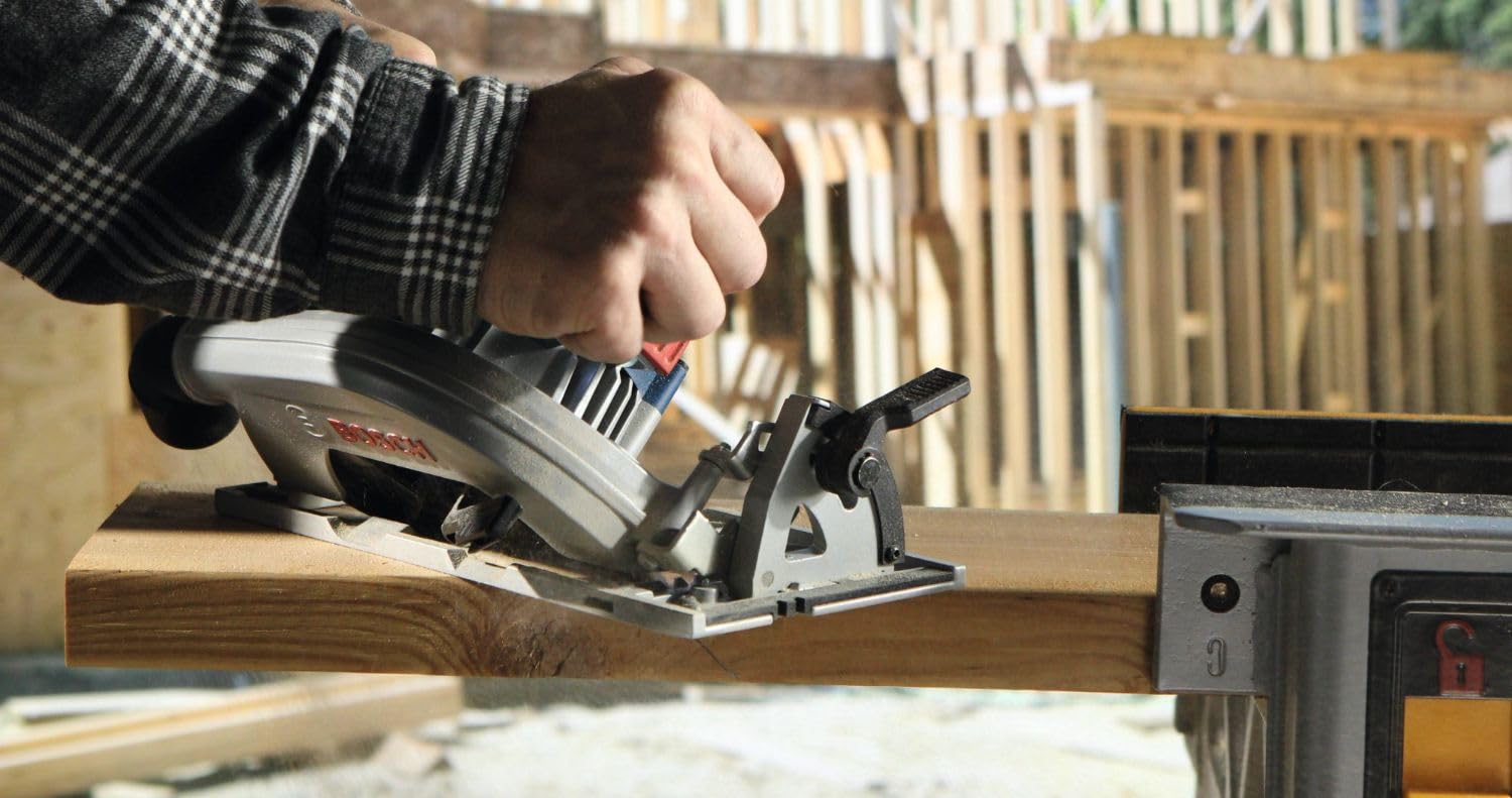 BOSCH 18V GKS18V-22B25 Brushless Blade-Right 6-1/2 In. Circular Saw Kit with (2) CORE18V 4 Ah Advanced Power Batteries