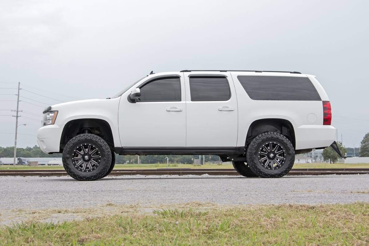 Rough Country 7" Lift Kit 2007-2013 for Chevy/GMC SUV 1500 2WD/4WD - 28700A