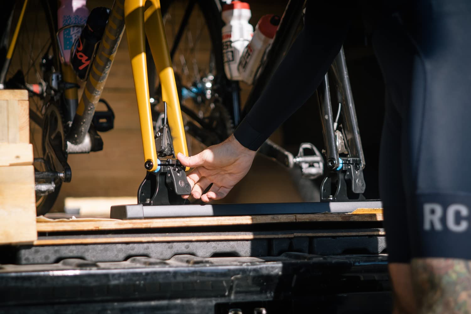 Locking RockyMounts DropTop Thru-Axle Fork Mounts … for Van