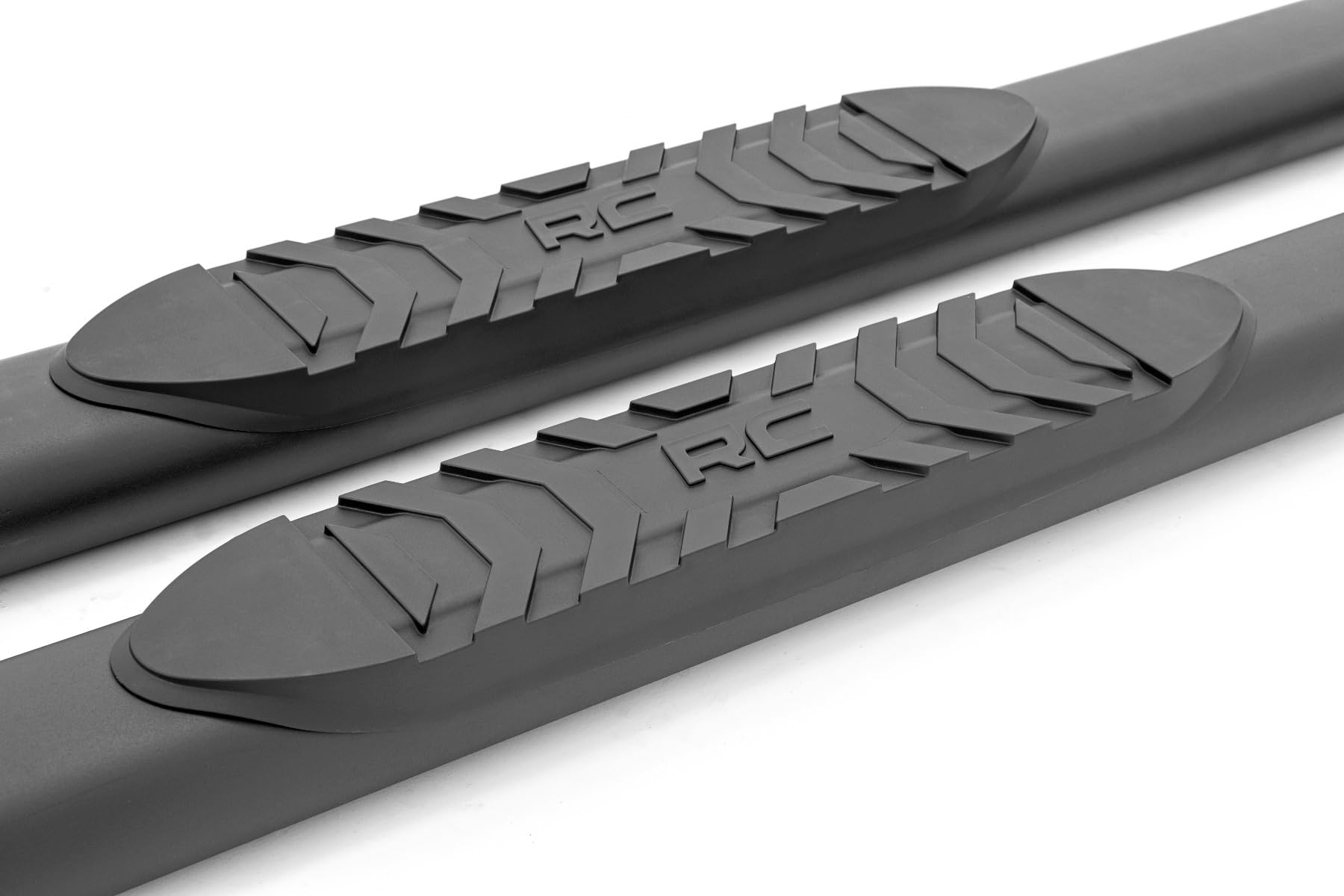 Oval Nerf Steps Rough Country for Toyota Tundra (2022-2026) Crew Cab - OEM Style Rails with Built-in Side Steps