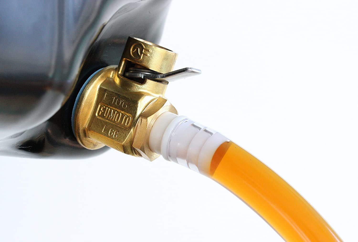 F137S with S-Series LC-10 Large Body FUMOTO® Valve with Short Nipple and Lever Clip for 12mm-1.75