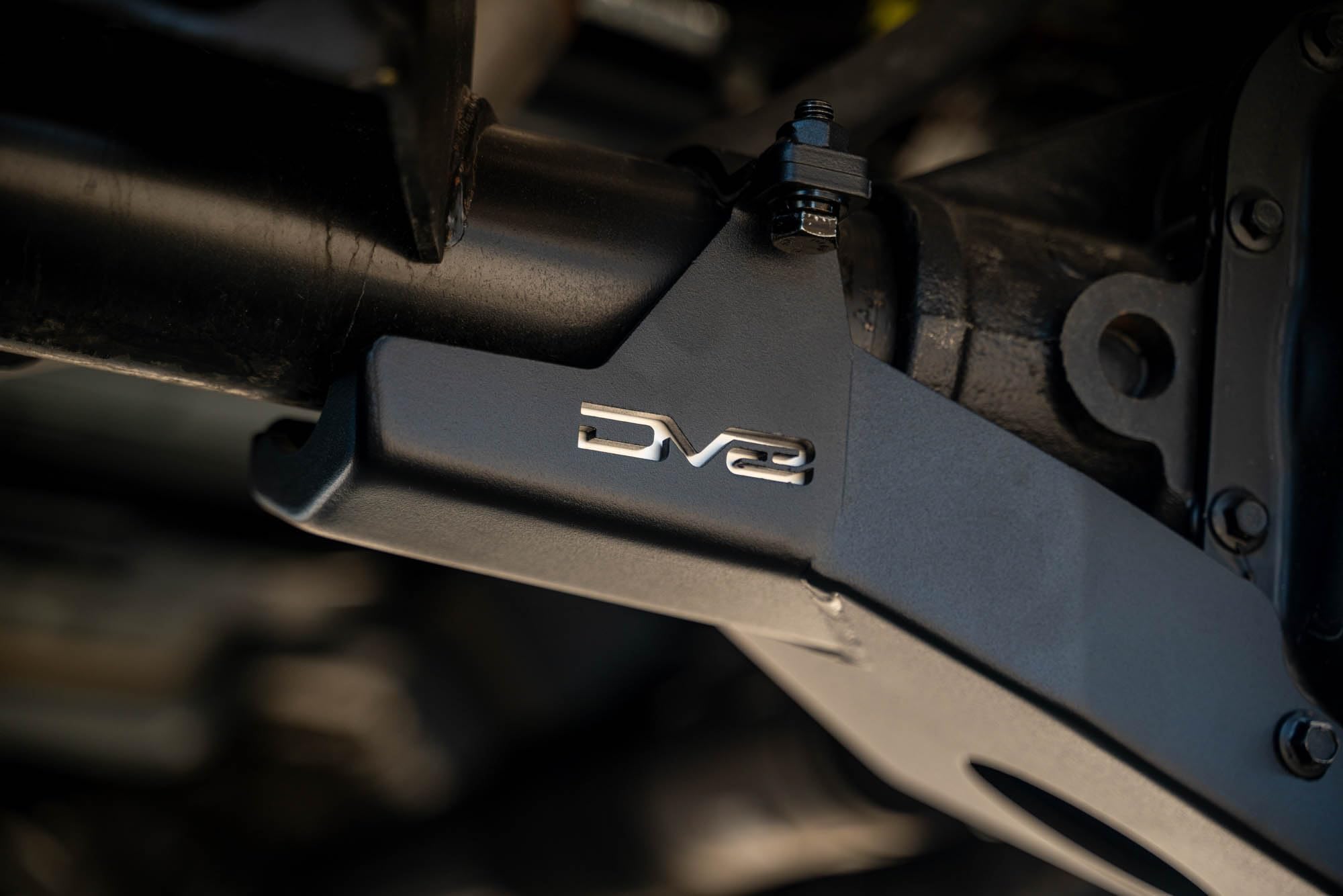 Rear D44 Differential Skid Plate DV8 Offroad for 2018-2025 Jeep Wrangler JL & 2020-2025 Gladiator JT | Protects Your Rear Differential | Assists in Gliding Over Obstacles | Fully Bolt-On | 5mm Steel