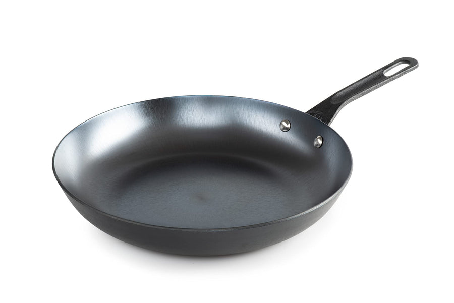 GSI Outdoors 12” Guidecast Frying Pan | Lightweight Cast Iron Frying Pan for Camping, Cabin and Home Kitchen