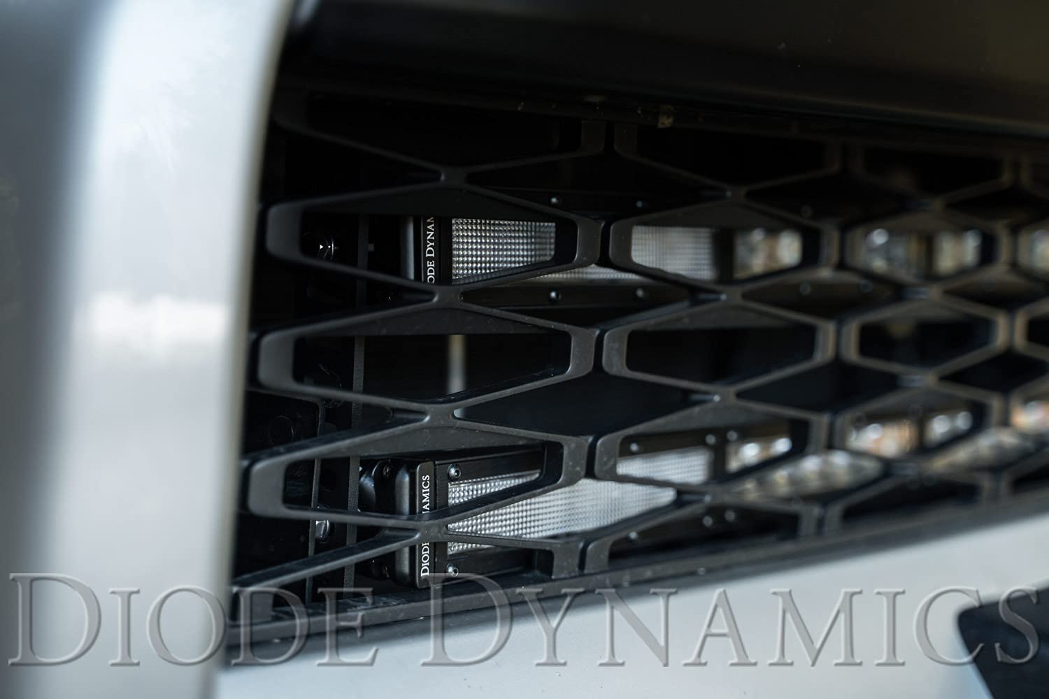 Diode Dynamics SS30 Single DD6762 Lightbar Kit for 2014-2019 Toyota 4Runner White Driving