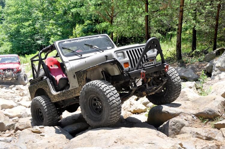 4" Lift Kit Rough Country for 87-95 Jeep Wrangler YJ | Power Steering - 620N2