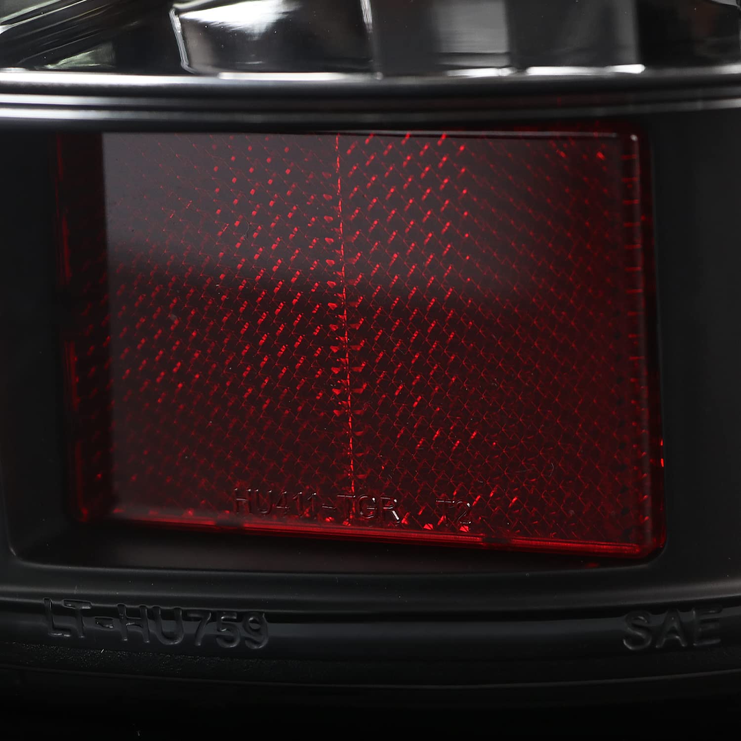 Black LED Tail Lights SPEC-D TUNING w/Red LED Light Bar Compatible with 1999-2002 Chevy Silverado GMC Sierra 1500/2500/3500 Models, Left + Right Pair Assembly