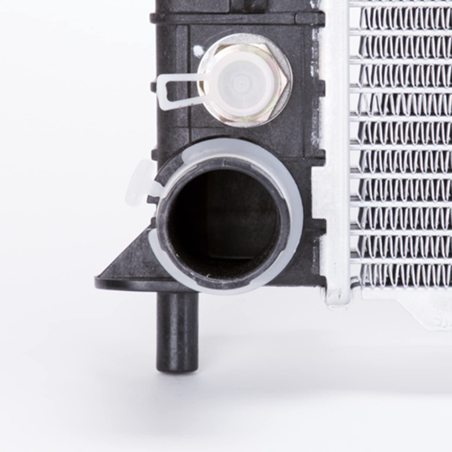 Radiator TYC 2136 Compatible with 1997-1998 Ford Expedition