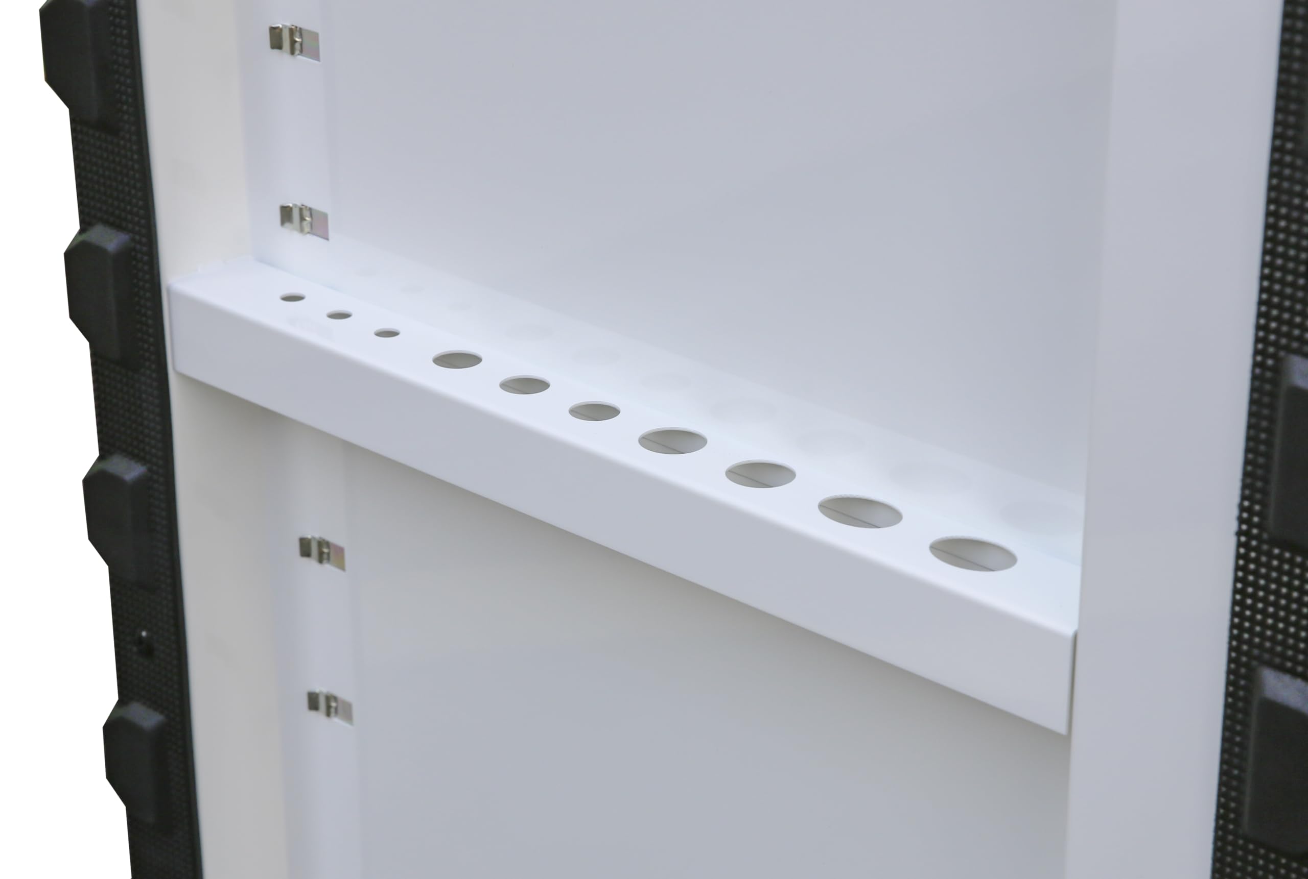 Pro Mechanics Cart Montezuma - Gloss White with Blue Aluminum Drawer Pulls