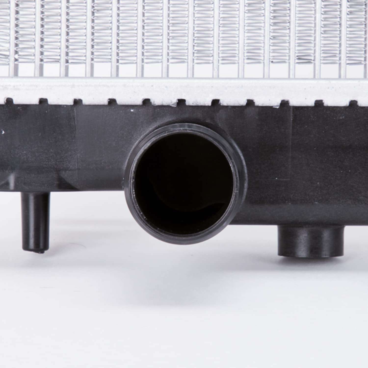 Radiator TYC Compatible with 2003-2004 Infiniti G35