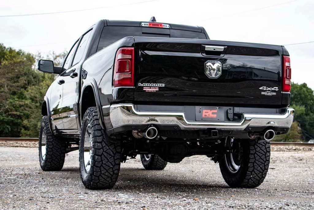 6" Rough Country Lift Kit w/M1 Struts for 2019-2024 Ram 1500 4WD | 22XL - 33940