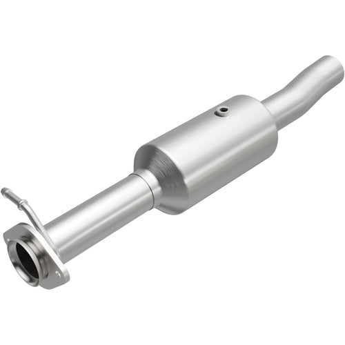 Catalytic Converter MagnaFlow 280434: OEM Grade, Direct Fit, Compatible with 2009-2010 Ford F-350 Super Duty, 2010-2017 Ford F-450 Super Duty, and More (Federal/EPA Compliant)