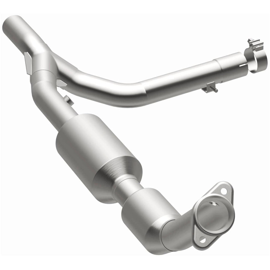 Catalytic Converter MagnaFlow 280008: OEM Grade, Direct Fit, Compatible with 2000-2003 Ford F-150 and 2004 Ford F-150 Heritage (Federal/EPA Compliant)