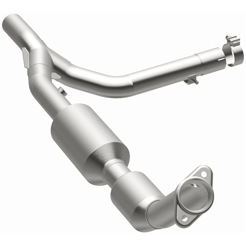 Catalytic Converter MagnaFlow 280008: OEM Grade, Direct Fit, Compatible with 2000-2003 Ford F-150 and 2004 Ford F-150 Heritage (Federal/EPA Compliant)